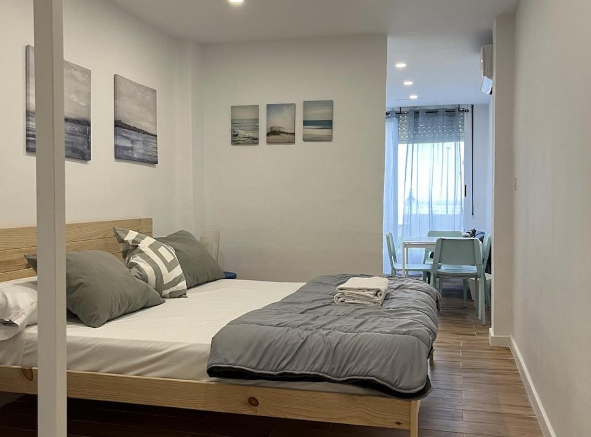 Bet&Cobeach Apartments Valenza Esterno foto