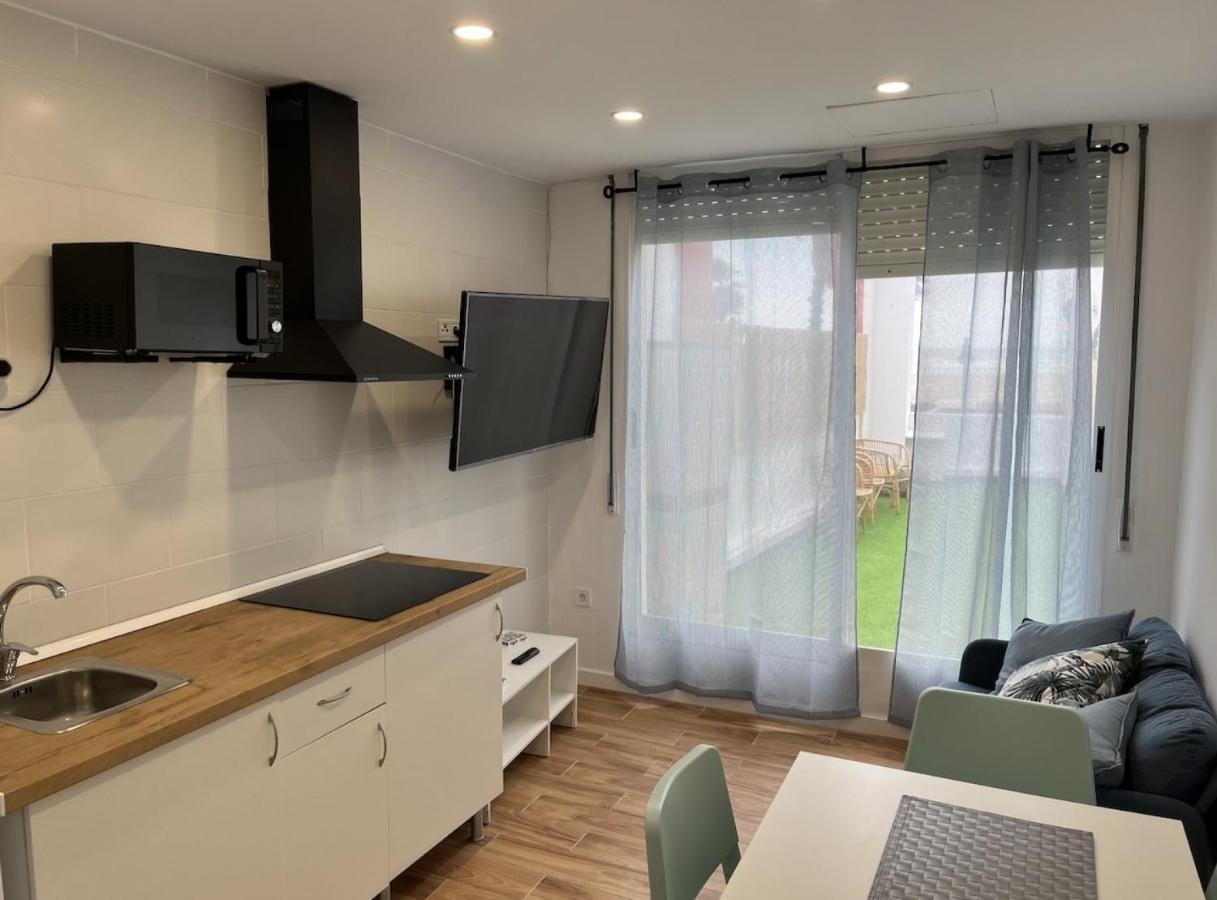 Bet&Cobeach Apartments Valenza Esterno foto